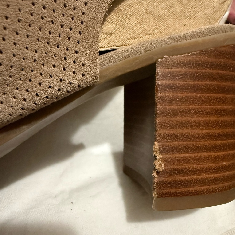 Franco Sarto block heel sandals - Picture 7 of 9